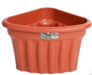 (image for) WHAM CORNER PLANTER TERRACOTTA